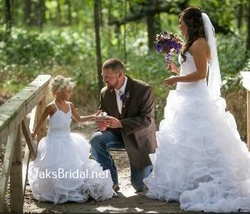 Little girl in wedding clearance dress